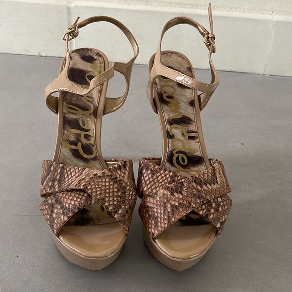 Platform heels - Picture 3 of 5